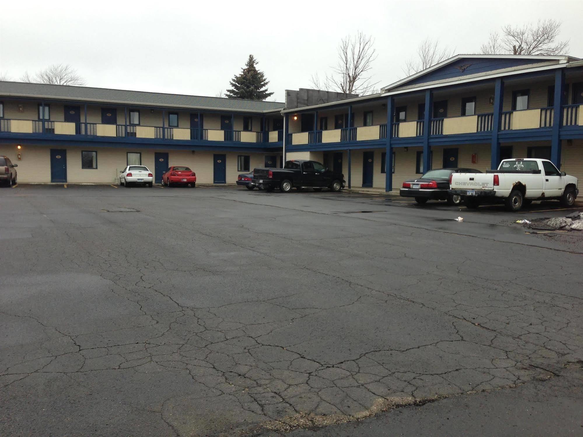 Cadet Motor Inn - Coldwater Zewnętrze zdjęcie